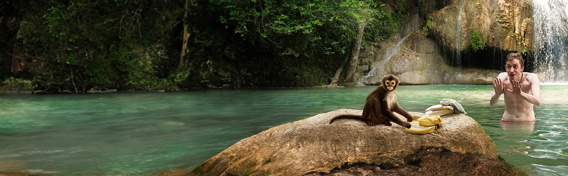 video-still-commercial-eab-scammers-scene-aap-pakt-tas.jpg?auto=format%2Ccompress&fit=crop&fp-x=0.87&fp-y=0.57&crop=focalpoint&rev=E7024482EFBF4B098D424B7B9082B27A&w=1600&h=900&hash=1507ECAE44AB2A5ED0B58DF26516E2CA