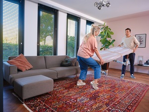 stel verplaatst bank